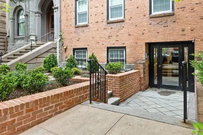 122 Beacon St #6 1