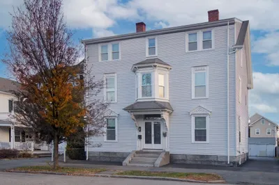 4 Dearborn St 1