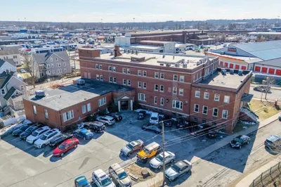 425 Union St 1