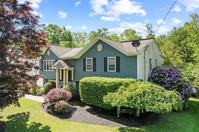 77 Columbus Dr 1