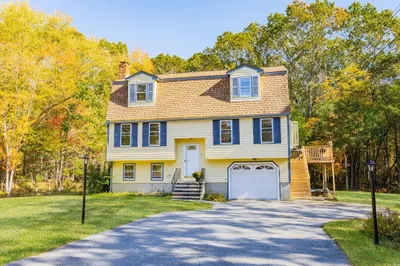 9 Laurie Ann Ln 1
