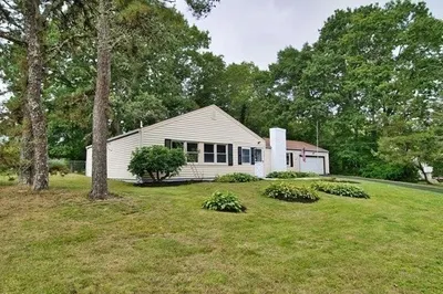 414 Gulf Road W Rd 1