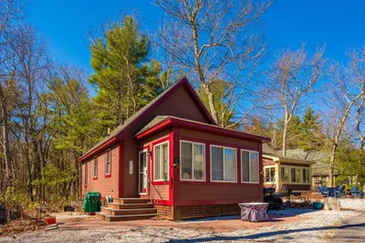 22 Whispering Pines Rd #22