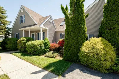 32 Old Field Rd #32