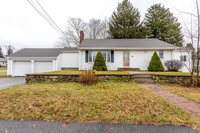 470 Pleasant St