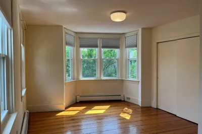 18 Pleasant Street #3
