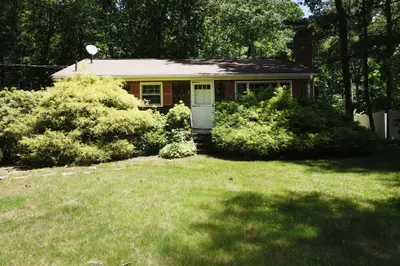 58 Carriage Road