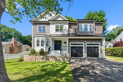 93 Hathaway Circle 1