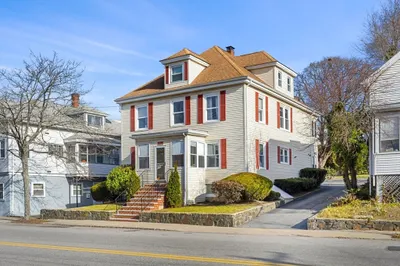 329 Jefferson Ave