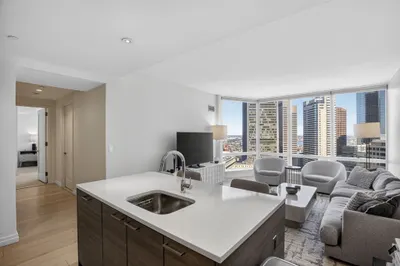 1 Franklin St #2805 1