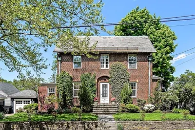 14 Linden Ave