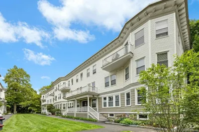 28 Stanton Rd #6