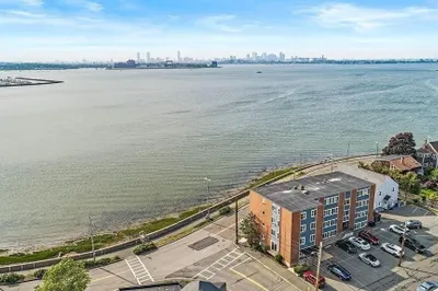 7 Dorchester St #2