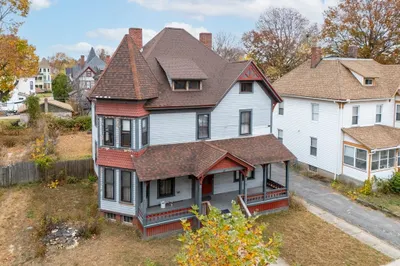 15 Clarendon St 1