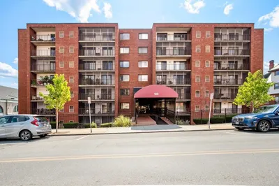 100 High St #206 1