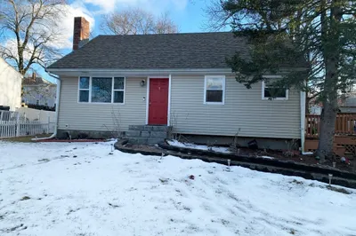 7 Teele St