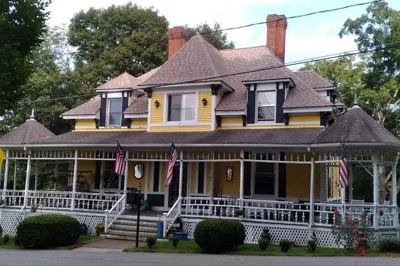 11 Summit Ave 1