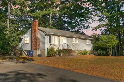 1 Evans Dr 1