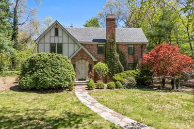 81 Garden Rd 1