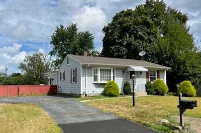 37 Timberlane Rd