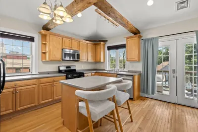 521 Washington Street #3 1