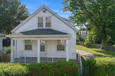 38 Farnham St