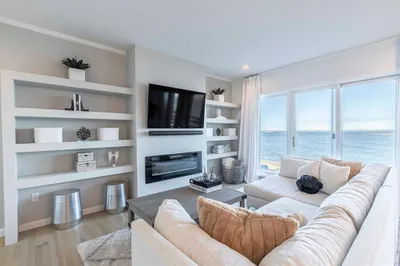 210 Endicott Ave #2A 1
