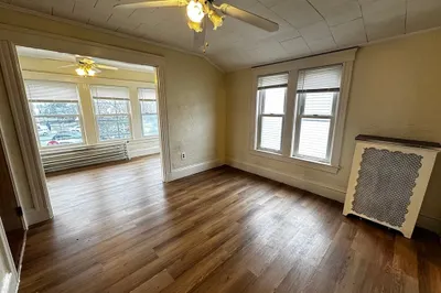 19 Roosevelt St #2