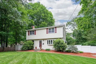 8 Edgewood Rd