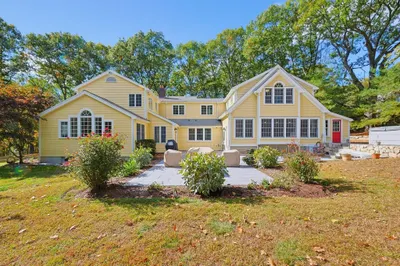 457 Hanlon Rd 1