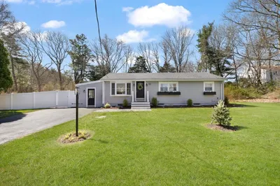 8 Whelden Ln
