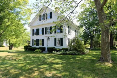 20 Bridge Rd 1