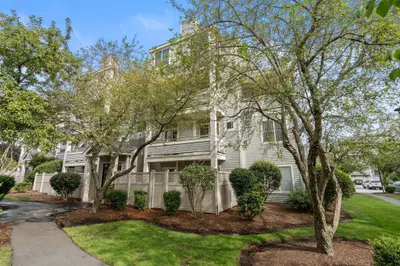 200 Falls Boulevard #F206 1