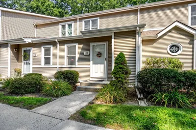 61 Abbey Memorial Dr #108 1