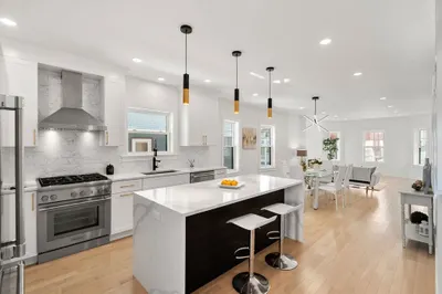 83-85 Electric Ave #83