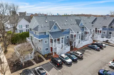 20 Ship Ave #44