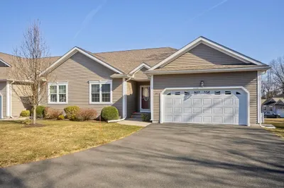 79 Elmcrest Dr 1