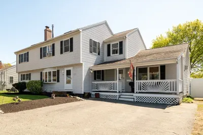 9 Macarthur Blvd 1