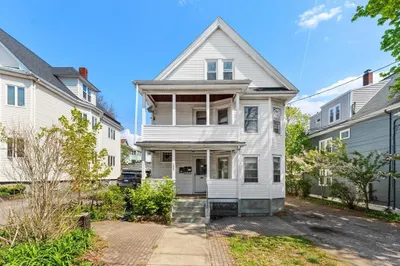 152 Spruce St