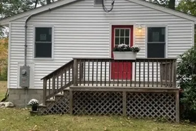 2 Oak Dale Rd