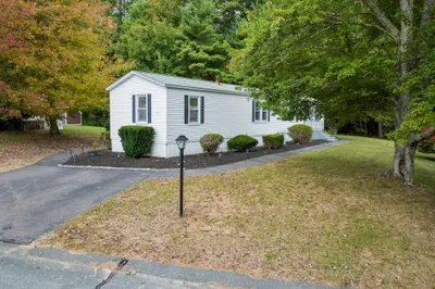25 Mountain Ash Dr
