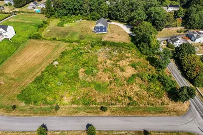 1 Veader Farm Rd 1