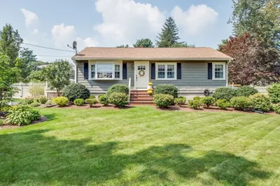 41 Barstow Rd 1