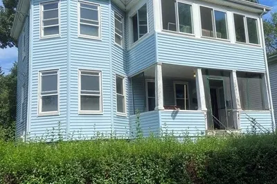17 Seminole St