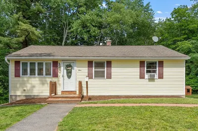 3 Oak Hill Ave 1