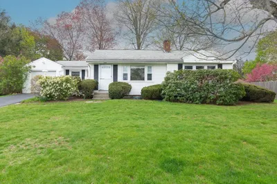 40 Dunster Rd 1