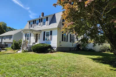 17 Davis St 1
