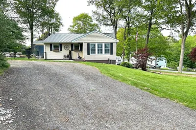 5 Oakwood Rd