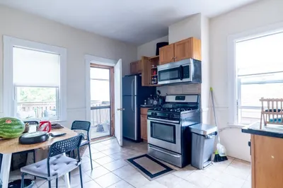 43 School St #3