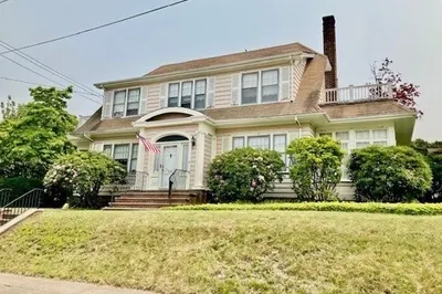 509 Madison St 1